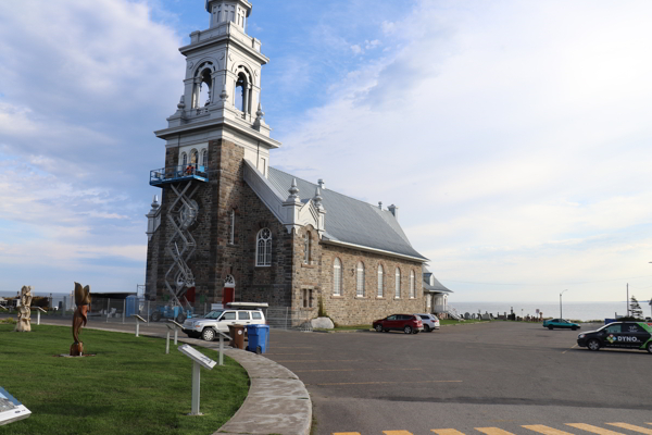 Crypte de l'église de Ste-Luce, La Mitis, Bas-St-Laurent, Québec